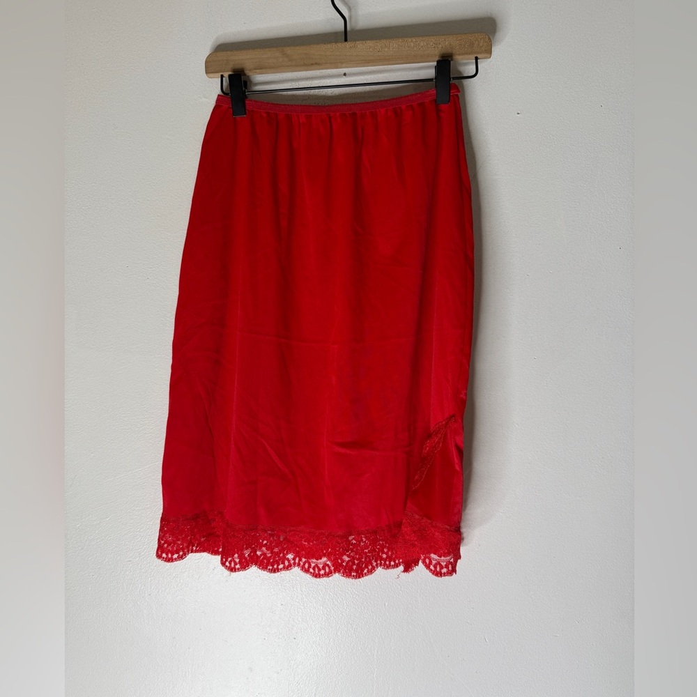 vintage vassarette Red‎ Slip Skirt Knee Length Lace Trim Large